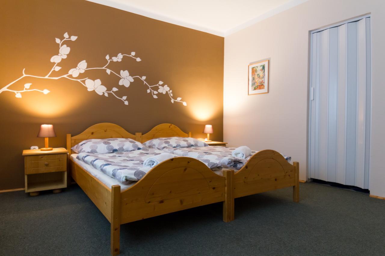 Zita Haus Bed and Breakfast Bük Eksteriør billede
